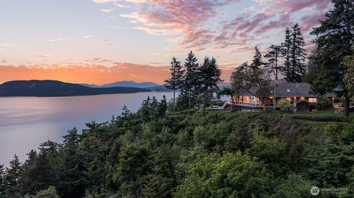 4034 Edith Point Rd, Anacortes, WA, 98221-8530 | Card Image
