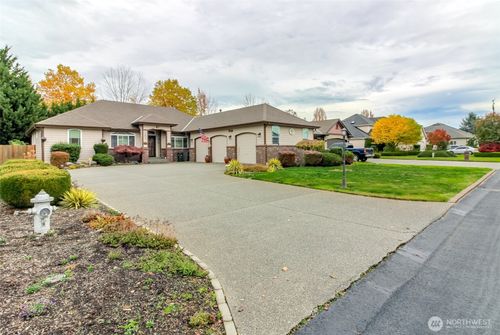 15405 148th Avenue Ct E, Orting, WA, 98360-9461 | Card Image