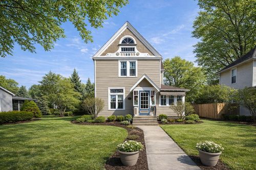 519 Madison St, Lake Geneva, WI, 53147-1405 | Card Image