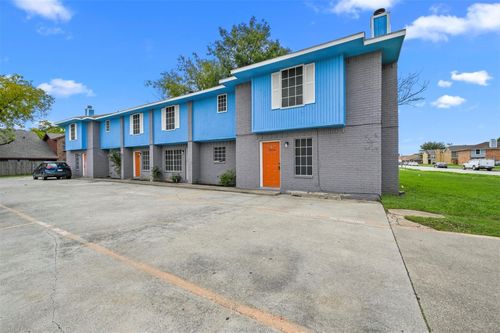 3038-3034 Tudor Ln, Irving, TX, 75060-2211 | Card Image