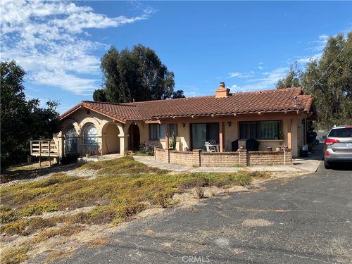 1041 Lau Hala Canyon Rd, Vista, CA, 92081-6527 | Card Image