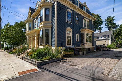 4-370 Thayer St, Providence, RI, 02906-1583 | Card Image