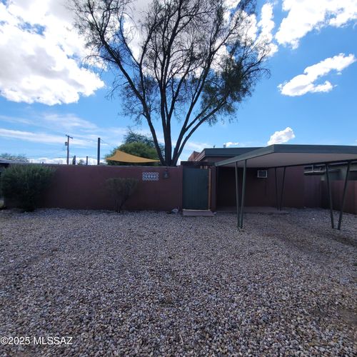 2112 E 18th Street, Tucson, AZ, 85719 | Card Image