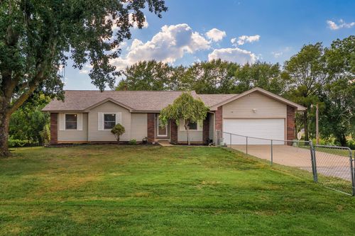 1820 E Hines St, Republic, MO, 65738-1268 | Card Image