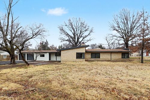 12 E Sequoia Dr, Wichita, KS, 67206-2544 | Card Image