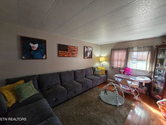 406 Holmes St, House other with 4 bedrooms, 2 bathrooms and null parking in Jonesville VA | Image 21