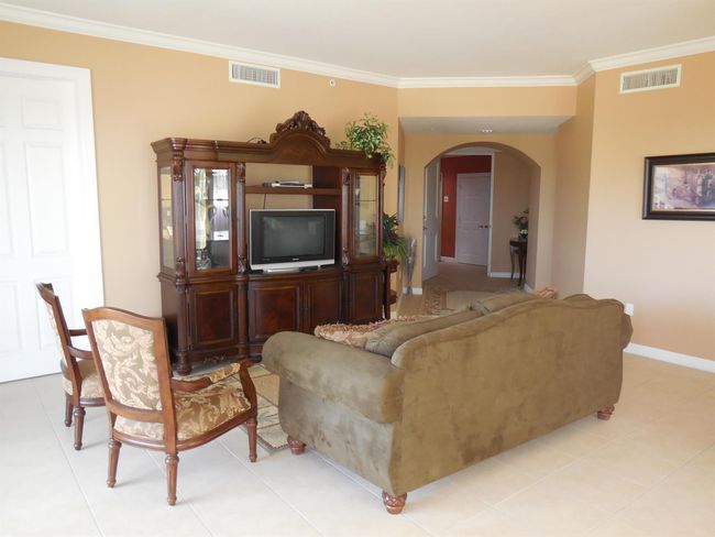 APT-302A - 800 Juno Ocean Walk, Condo with 2 bedrooms, 3 bathrooms and null parking in Juno Beach FL | Image 8