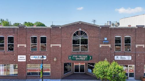 108 E Center St, Ithaca, MI, 48847-1453 | Card Image