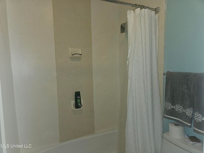2nd Bathroom | Image 24