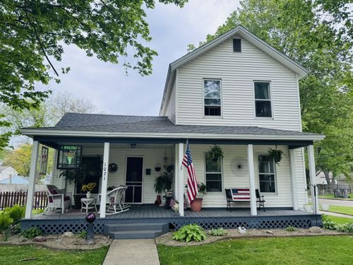 1021 Sycamore St, Niles, MI, 49120-2564 | Card Image