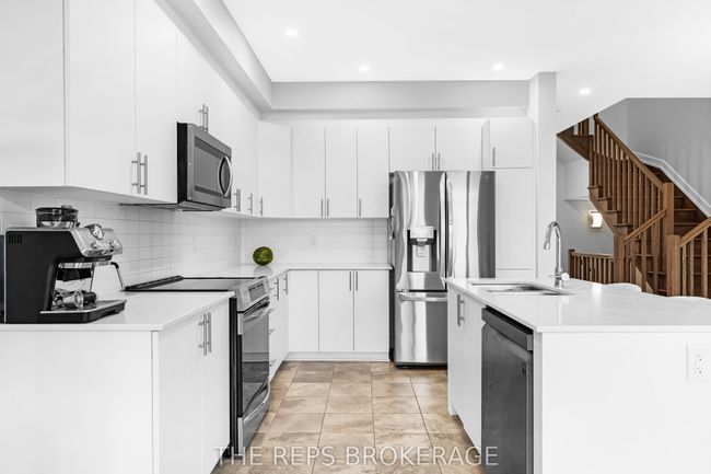 891 Solarium Ave, House attached with 3 bedrooms, 3 bathrooms and 2 parking in Manotick ON | Image 9