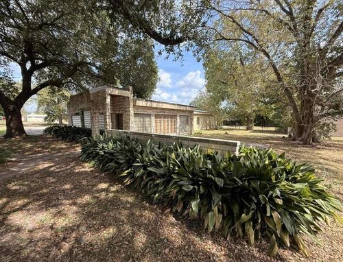 608 Travis Street, Liberty, TX, 77575 | Card Image