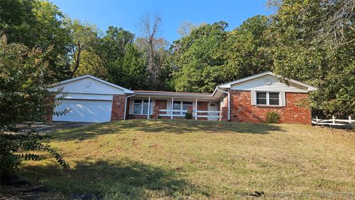 2428 W Lakeshore Dr, Cleveland, OK, 74020-3708 | Card Image