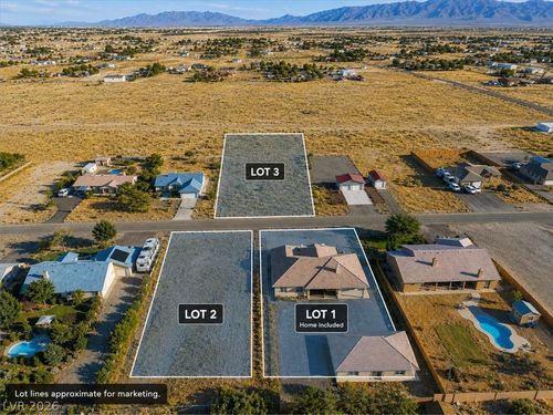 620 E Jaybird St, Pahrump, NV, 89048-6752 | Card Image