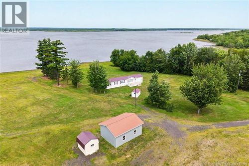 388 Cox Point Rd, Cumberland Bay, NB, E4A2X7 | Card Image