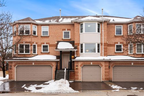 12 Tova Pl, Thornhill, ON, L4J8C4 | Card Image