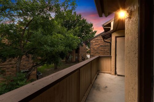 4420-2109 Rainbow Dr, Arlington, TX, 76011-2914 | Card Image