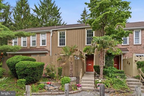 18 Medinah Dr, READING, PA, 19607-3313 | Card Image