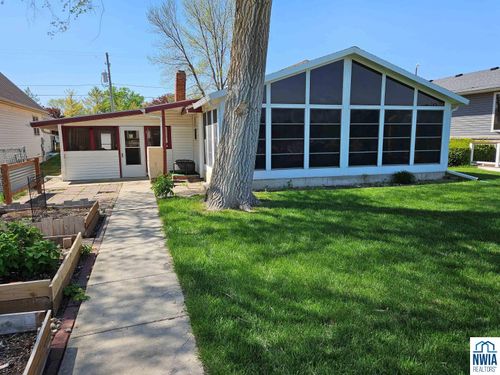 165 Suncoast Dr, McCook Lake, SD, 57049-4017 | Card Image