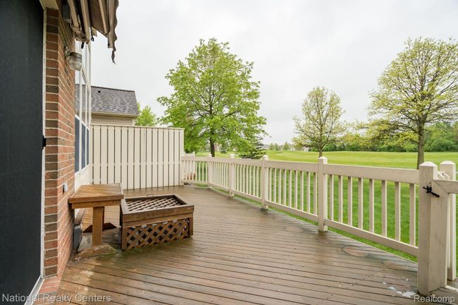 1752 Thistle Dr, Condo with 2 bedrooms, 3 bathrooms and null parking in Canton MI | Image 26