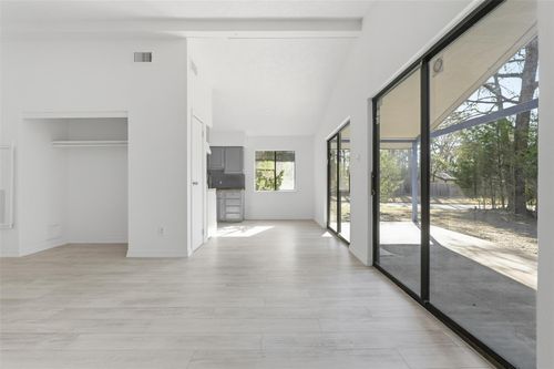 28600 Magnolia Ct, Huntsville, TX, 77320 | Card Image