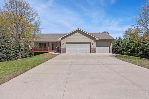 920 W State St, Belle Plaine, MN, 56011-1002 | Card Image