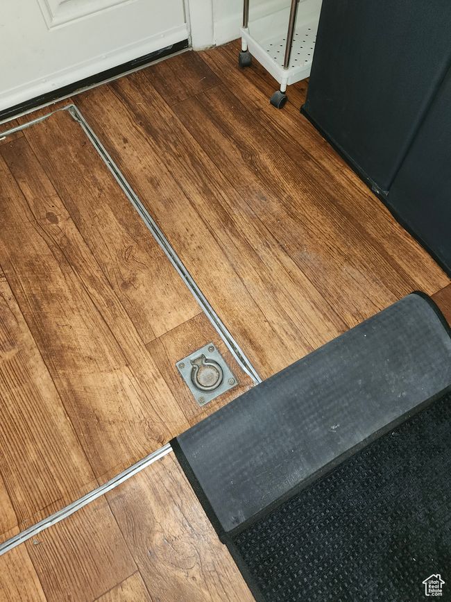 Door access to basement | Image 7