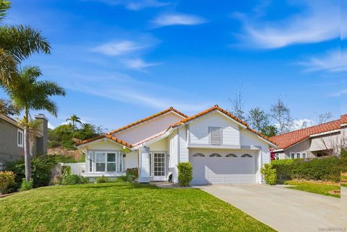 2121 Emberwood Way, Escondido, CA, 92029-5337 | Card Image