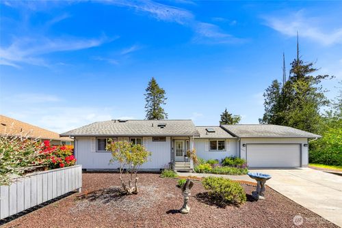 8224 Quinault Rd, Blaine, WA, 98230-9364 | Card Image