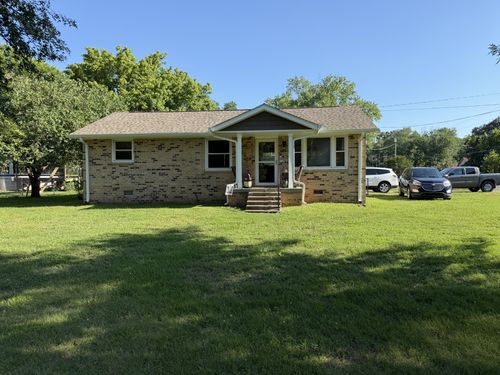 135 Irvin Rd, LA VERGNE, TN, 37086-3307 | Card Image