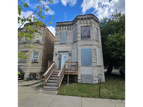 925 Springfield Ave, Chicago, IL, 60624-4024 | Card Image