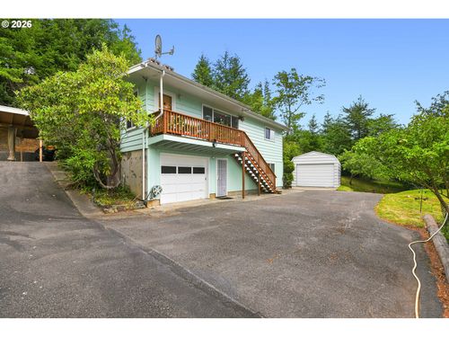 640 Royal Dr, Lakeside, OR, 97449-9620 | Card Image