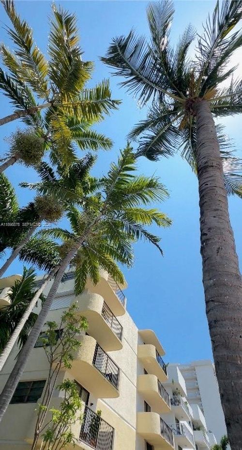 apt-405-1673 Bay Rd, Miami Beach, FL, 33139-2142 | Card Image