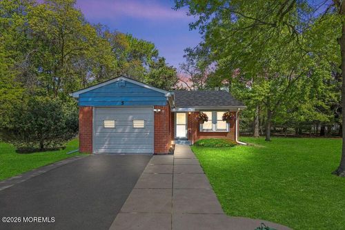 5 Revere Ct, Whiting, NJ, 08759-1720 | Card Image