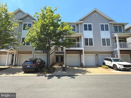 12885 Fair Briar Ln, FAIRFAX, VA, 22033-3858 | Card Image