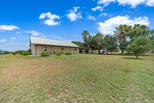 1791 County Road 5714, Natalia, TX, 78059-2735 | Card Image