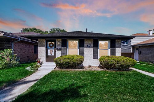 14112 S Hoxie Ave, Burnham, IL, 60633-2125 | Card Image