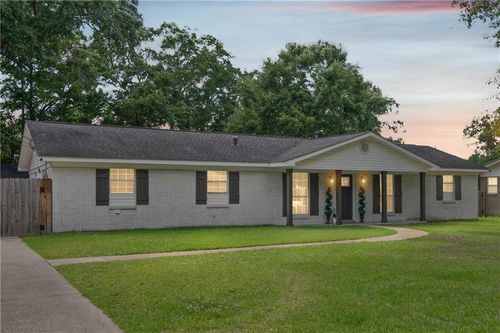 131 Ideal Dr, Saraland, AL, 36571-3812 | Card Image