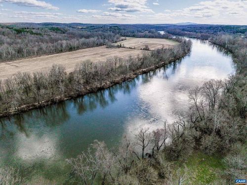 3133 James River Rd, HOWARDSVILLE, VA, 24562-2519 | Card Image