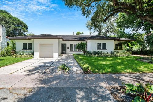 511 Madeira Ave, Coral Gables, FL, 33134-4236 | Card Image