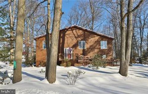 536 Carol Ln, Bath, PA, 18014-8886 | Card Image