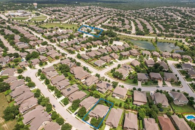 Aerial view - proximity of Purtis to the community pool #1. | Image 29