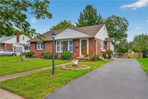 229 N 40th St, ALLENTOWN, PA, 18104-5115 | Card Image