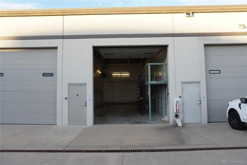 a8-9181 Commerce Center Cir, Highlands Ranch, CO, 80129-1560 | Card Image