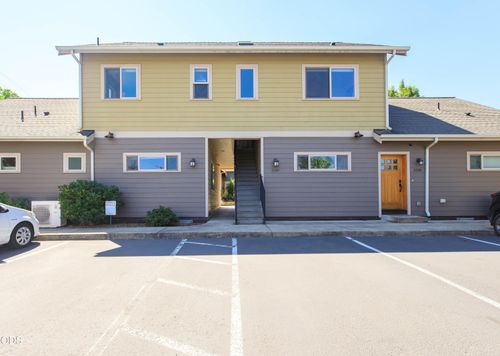 1249 Iowa St, Ashland, OR, 97520-2221 | Card Image