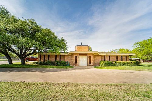4 Chaparral Lane, Breckenridge, TX, 76424 | Card Image