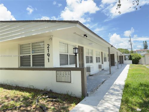 5-2191 Ne 167th St, North Miami Beach, FL, 33162-3347 | Card Image