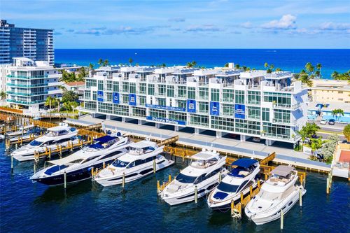 2890 N Ocean Dr, Hollywood, FL, 33019-3614 | Card Image