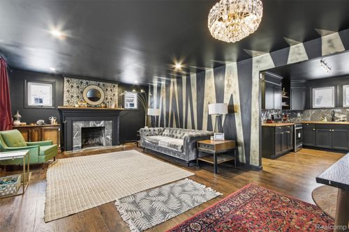 16800 Santa Rosa Dr, Detroit, MI, 48221-2629 | Card Image