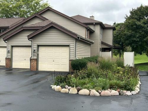 g-8123 S Legend Drive, Franklin, WI, 53132 | Card Image